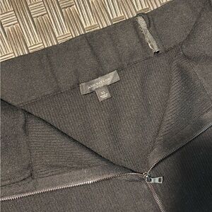 Women’s Ann Taylor Black Zip-Up Skirt